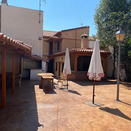 Casa Gala Vut Летний дом Санта-Мария-дель-Парамо